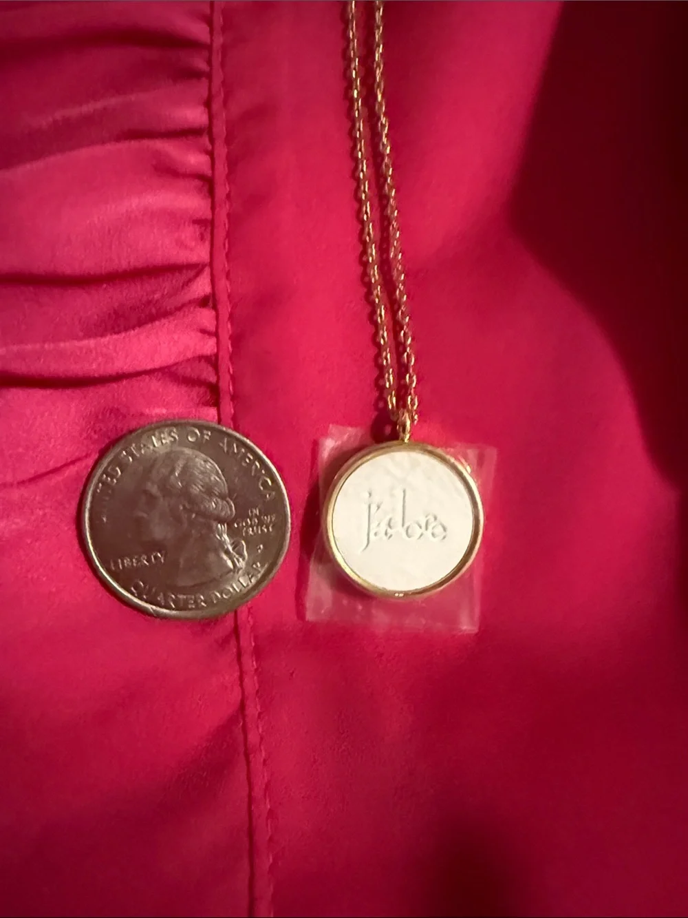 Dior J’adore Gold Necklace with Fragrance diffuser pendant - Picture 6 of 6